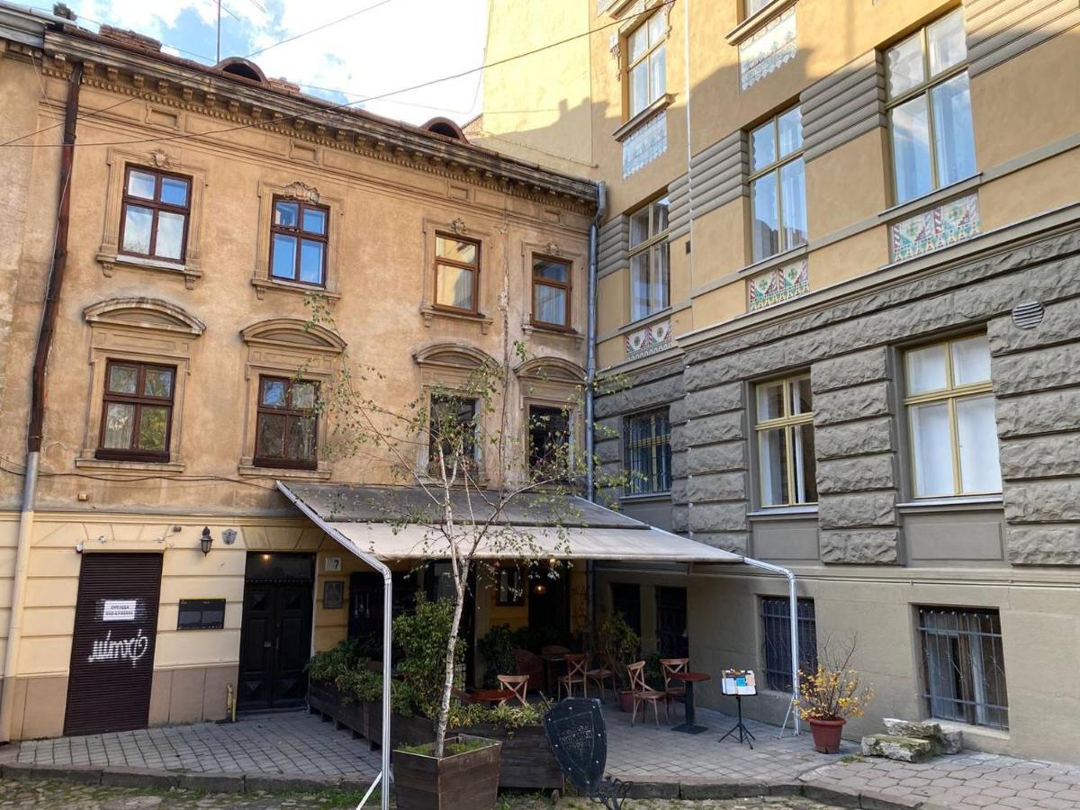 Багатомісні Апартаменти На Арсенальній Lemberg Exterior foto